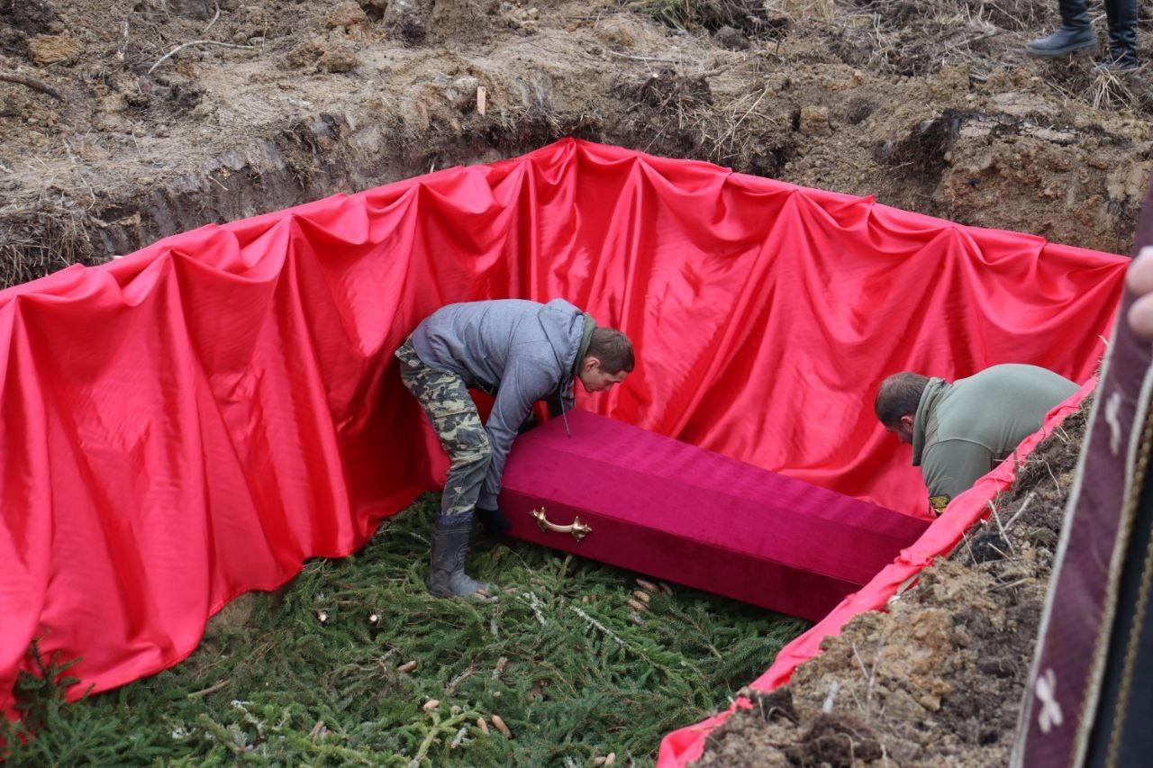 В поселке Назия предали земле останки 104 красноармейцев В поселке Назия предали земле останки 104 красноармейцев