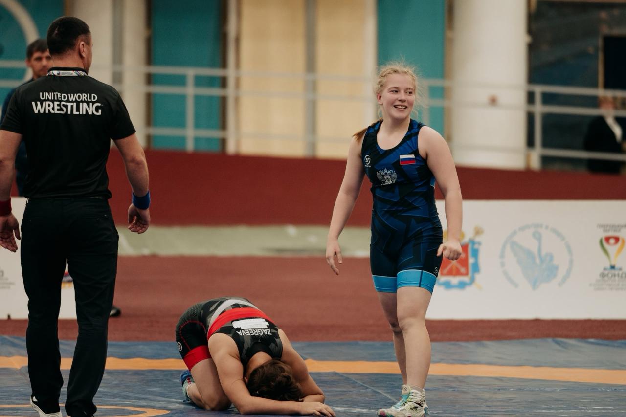 Тихвинская спортсменка завоевала бронзу на Всероссийских соревнованиях по вольной борьбе Тихвинская спортсменка завоевала бронзу на Всероссийских соревнованиях по вольной борьбе