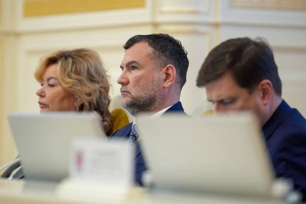 Благодарю Губернатора и руководителей финансового блока Правительства Петербурга за проделанную работу, конструктивный диалог, пристальное внимание к наиболее острым вопросам Благодарю Губернатора и руководителей финансового блока Правительства Петербурга за проделанную работу, конструктивный диалог, пристальное внимание к наиболее острым вопросам