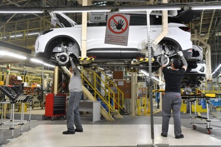 Количество дилерских контрактов петербургского бренда XCite сократилось на 22