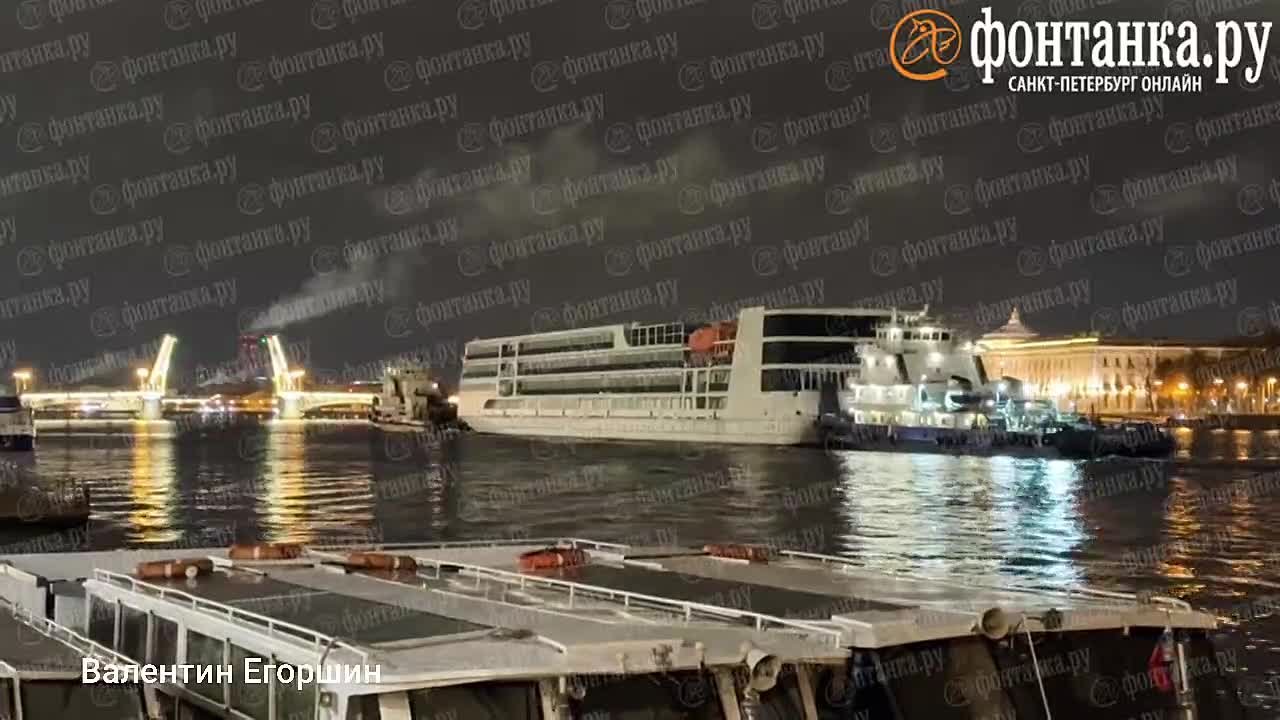 «Владимир Жириновский» прибыл в Петербург на достройку