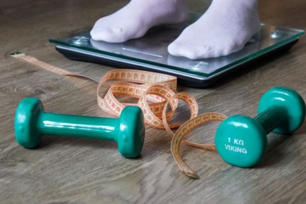 Больше трети россиян хотят похудеть к Новому году, показало исследование