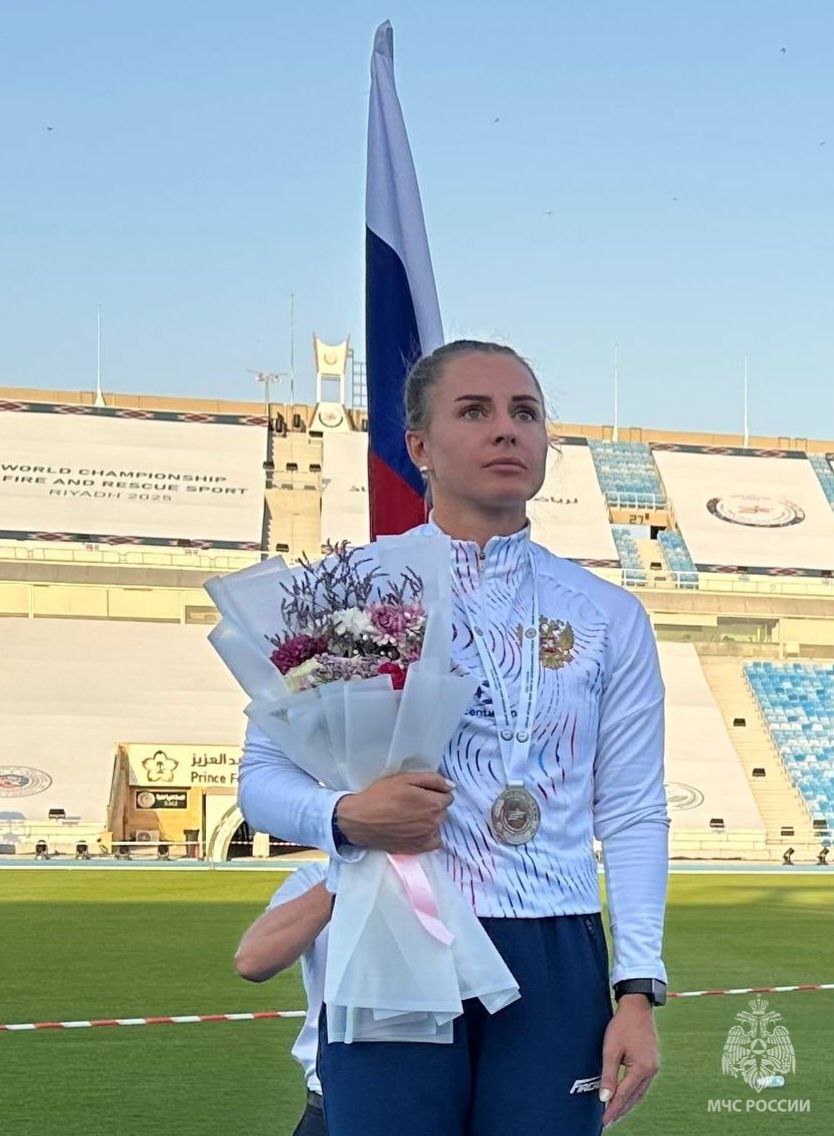 Представительница #МЧС_Петербурга Оксана Коломытова - серебряный призер личного зачета в дисциплине "Преодоление 100-метровой полосы с препятствиями" на XI чемпионате мира среди женщин по пожарно-спасательному спорту в...