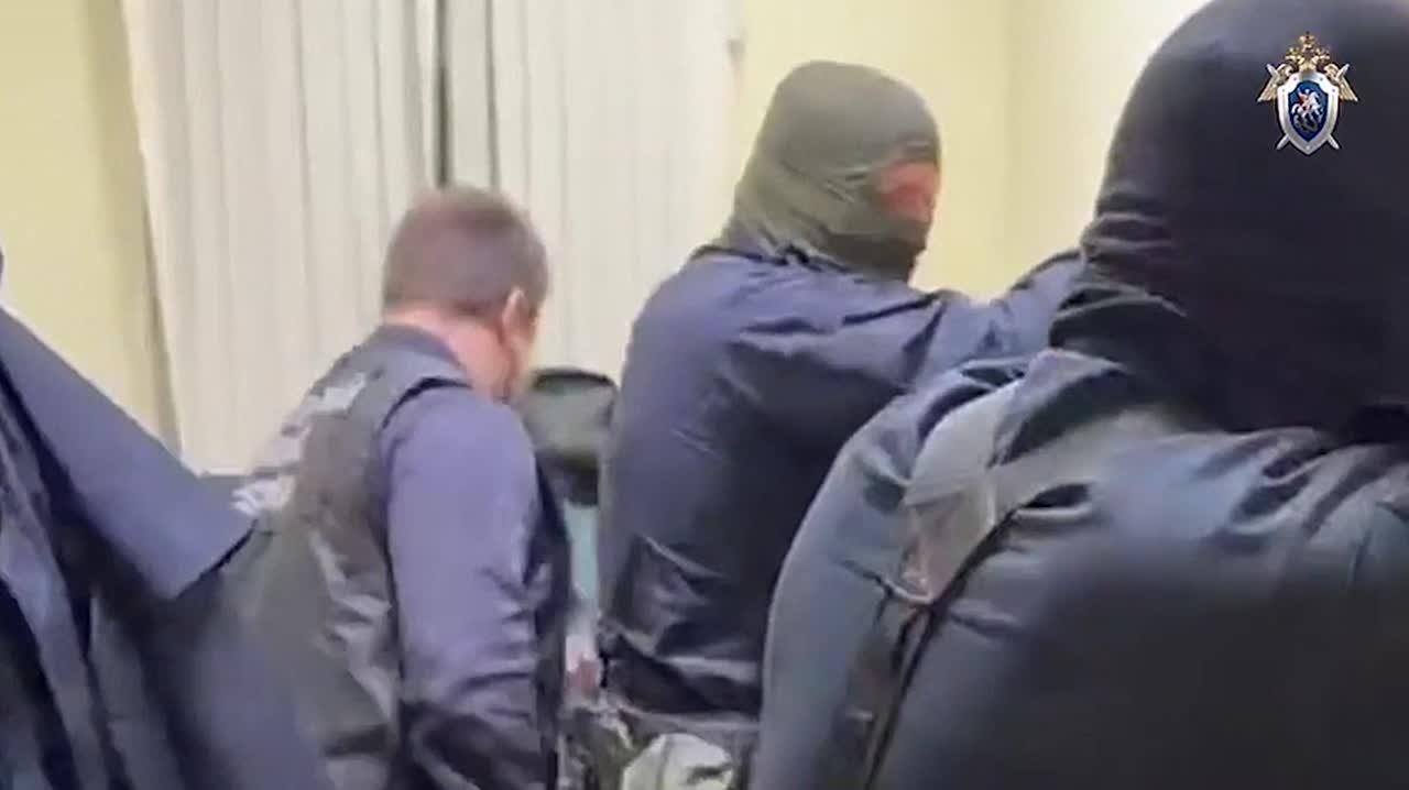 В Санкт-Петербурге задержаны еще двое подозреваемых, причастных к попытке похищения футболиста и похищению бизнесмена, сообщили в СКР