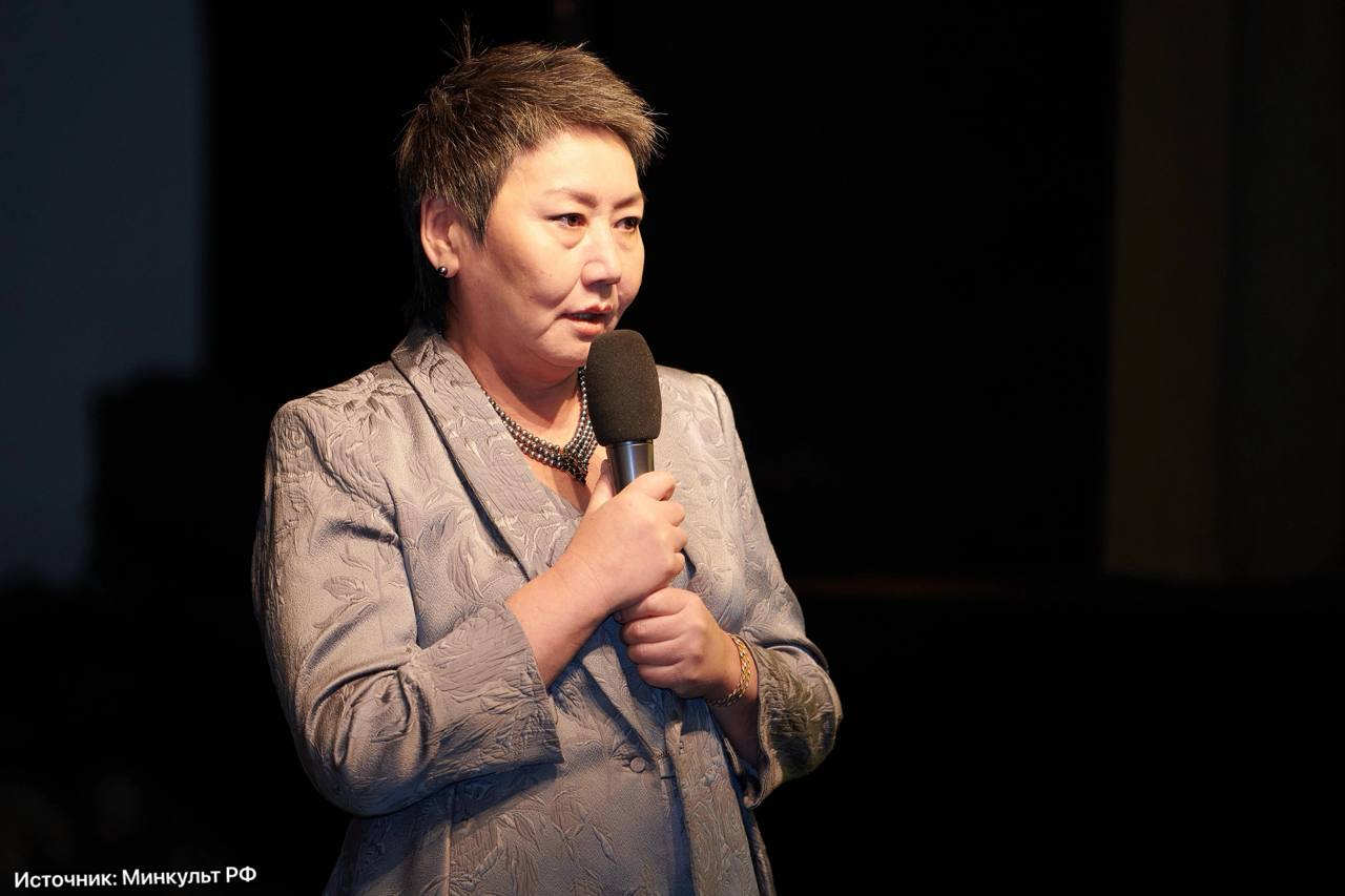 Елена Булукова назначена новым генеральным директором МХАТ им. Горького после отставки Владимира Кехмана