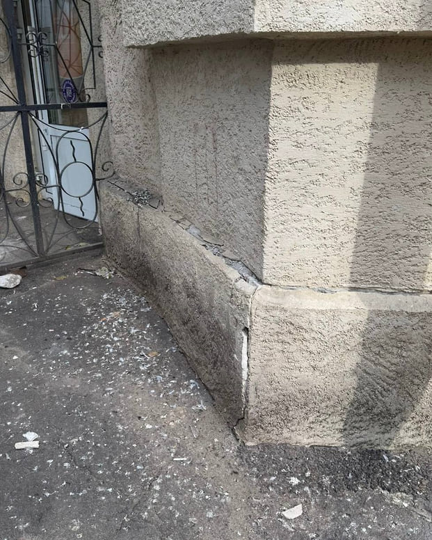 Прокуратура потребовала устранить нарушения в доме, где расположена «Камчатка»