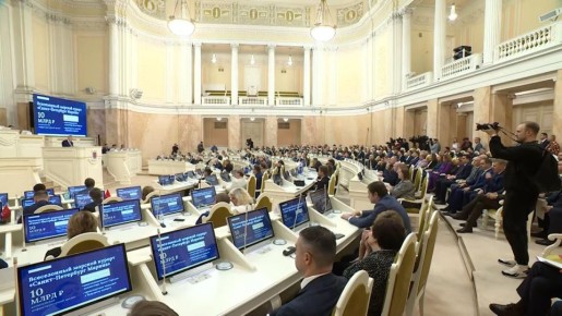 На ремонт и содержание дорожной инфраструктуры Петербурга направляются значительные средства