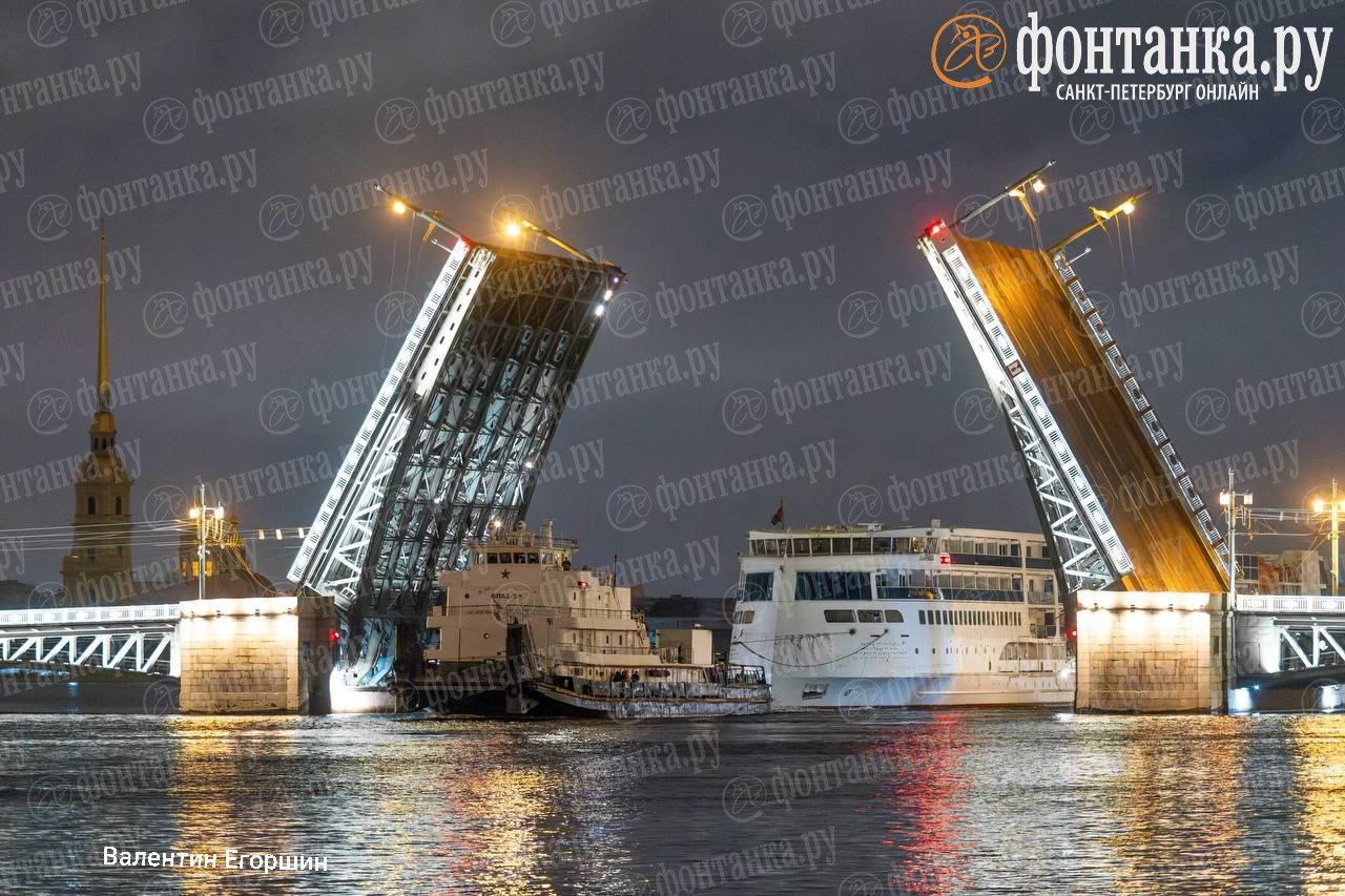 «Владимир Жириновский» прибыл в Петербург на достройку «Владимир Жириновский» прибыл в Петербург на достройку