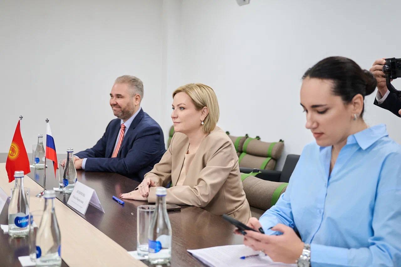 Ольга Любимова: В рамках рабочего визита в Бишкек встретилась с Министром культуры, информации и молодежной политики Кыргызской Республики Мирбеком Мамбеталиевым Ольга Любимова: В рамках рабочего визита в Бишкек встретилась с Министром культуры, информации и молодежной политики Кыргызской Республики Мирбеком Мамбеталиевым