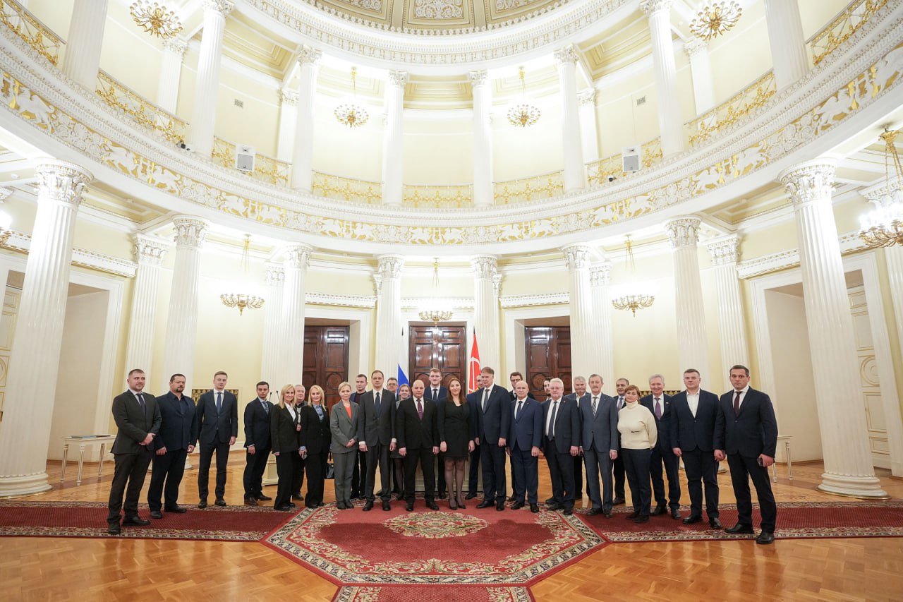 Совет муниципальных образований Петербурга будет сотрудничать с фондом «Защитники Отечества» и Советами МО Херсонской и Воронежской областей