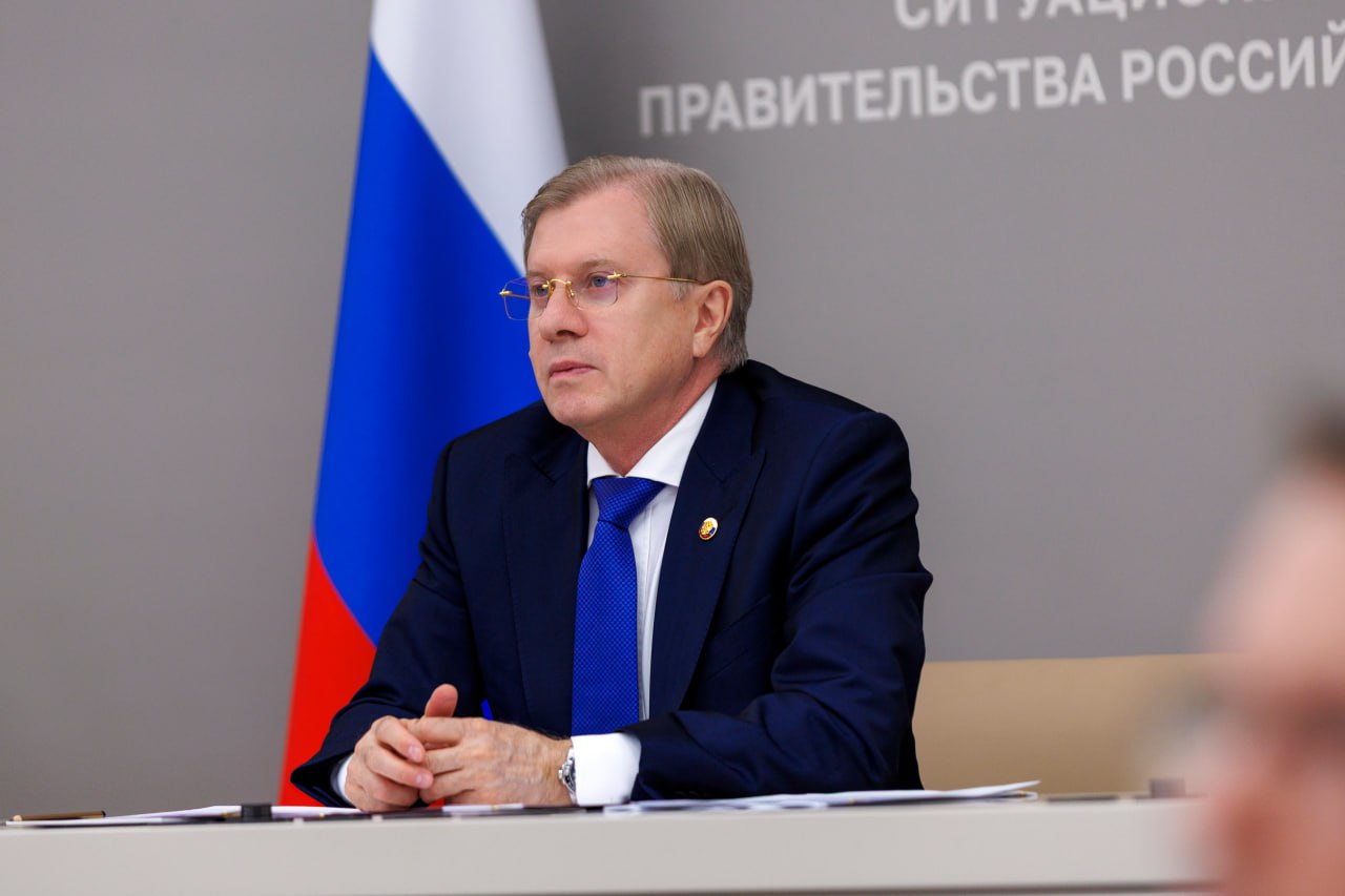 Виталий Савельев провел совещание по реализации проекта строительства высокоскоростной магистрали Москва – Санкт-Петербург