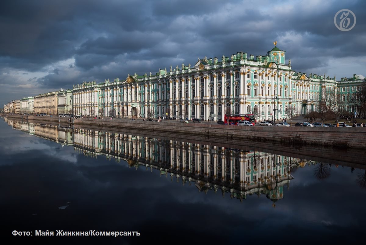 Очередь на вход в Эрмитаж образовалась из-за неполадки в аппарате модуля безопасности