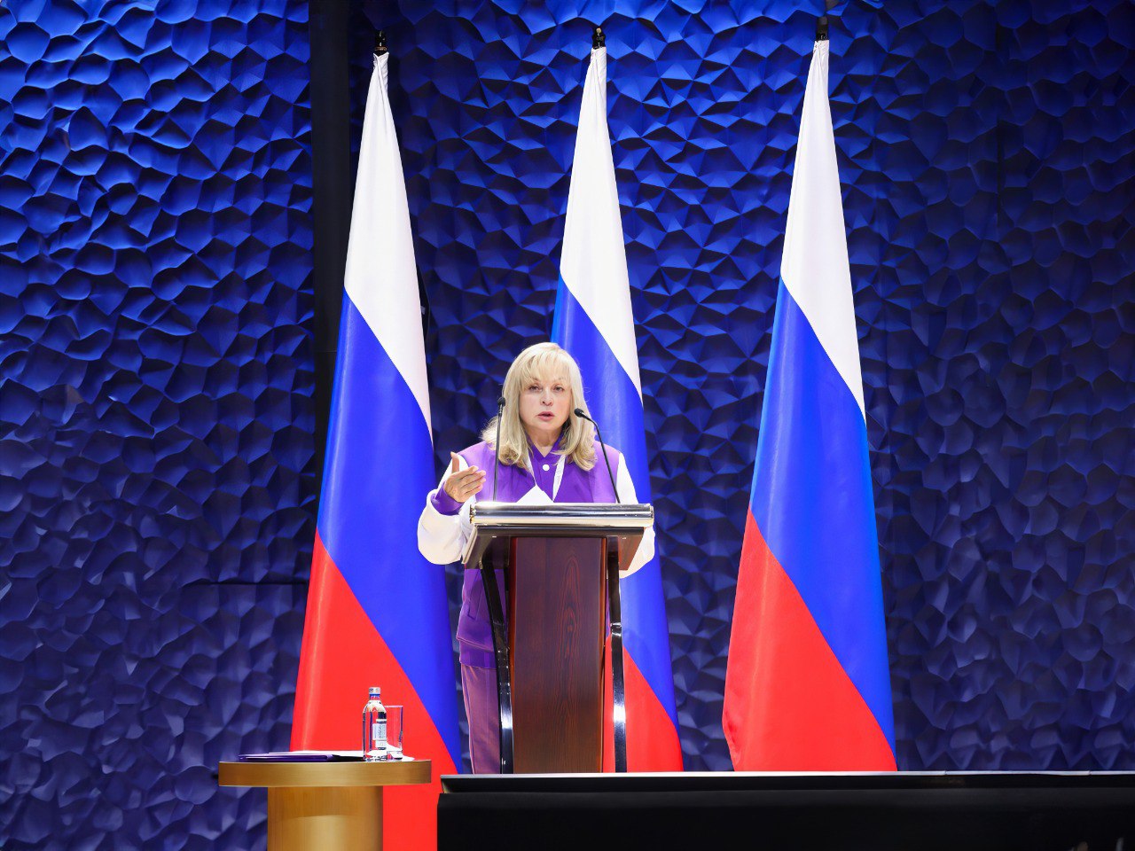 Санкт-Петербургская избирательная комиссия и МИК Санкт-Петербурга приняли участие в электоральном форуме молодёжи «Выбор.ФМ.Сириус»