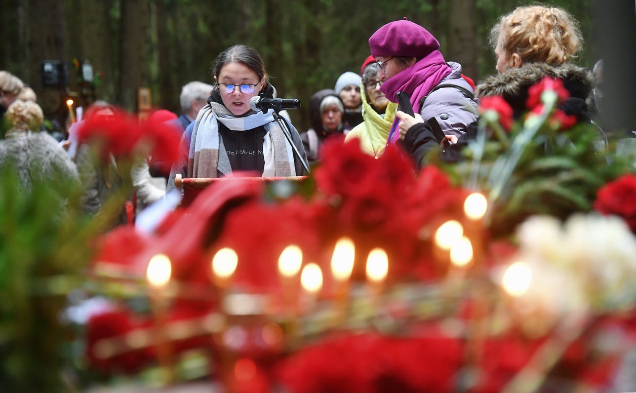 В Левашово прошла церемония ко Дню памяти жертв политических репрессий