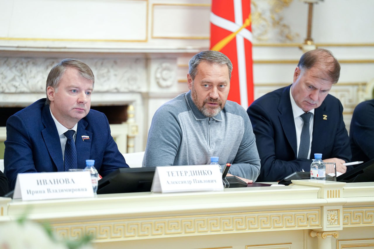 В Мариинском дворце состоялось заседание рабочей группы по обсуждению законопроекта о местном самоуправлении В Мариинском дворце состоялось заседание рабочей группы по обсуждению законопроекта о местном самоуправлении