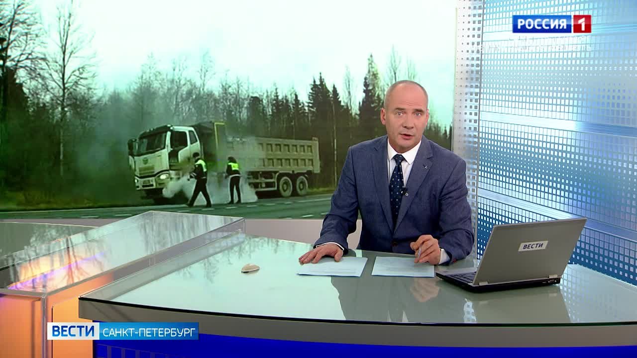 Инспекторы ДПС помогли водителю потушить грузовик