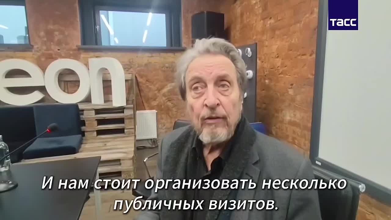 Андрей Медведев: А никак он не попросит Илона