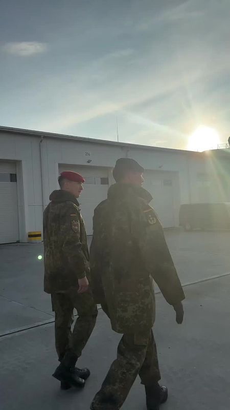 Михаил Онуфриенко: В Германии официальный аккаунт Бундесвера опубликовал клип в стиле Рейха под музыку из "Властелина колец" с имитацией факельного шествия