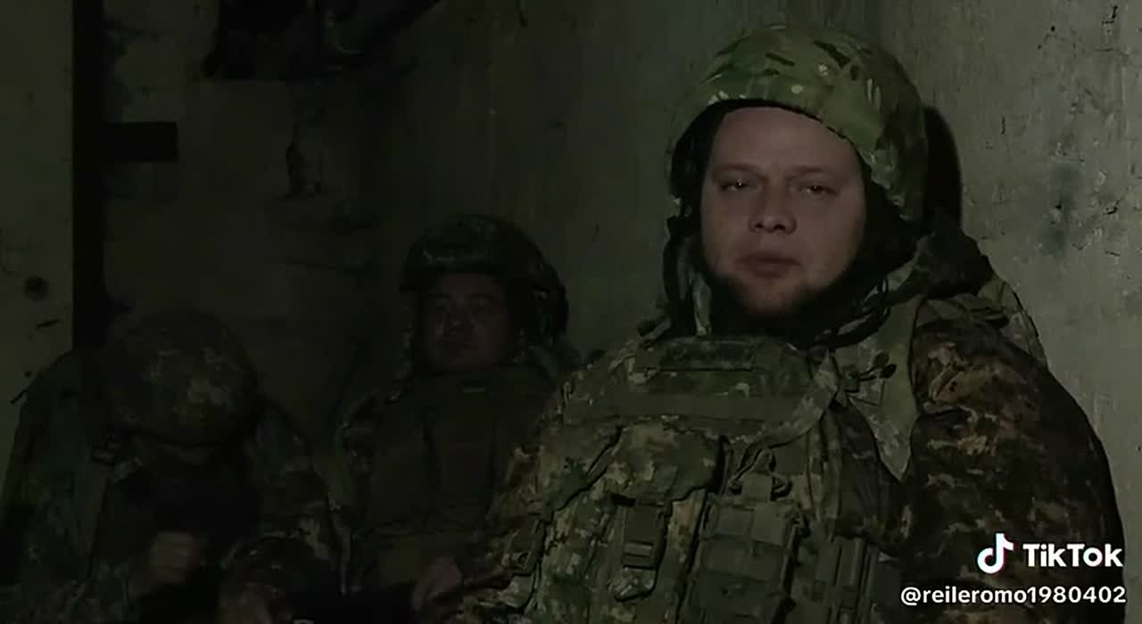 ВСУшник из подвала в Красноармейске рассказывает, что шли помогать "хлопцам" в Красноармейск