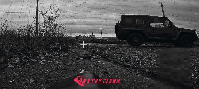 Операторы FPV из взвода беспилотных систем группировки "Север" устроили хорошую дроновую засаду группе украинских боевиков в приграничье и нанесли удары по транспорту и пехоте противника в момент высадки