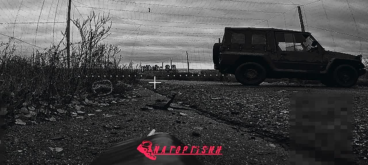 Операторы FPV из взвода беспилотных систем группировки "Север" устроили хорошую дроновую засаду группе украинских боевиков в приграничье и нанесли удары по транспорту и пехоте противника в момент высадки