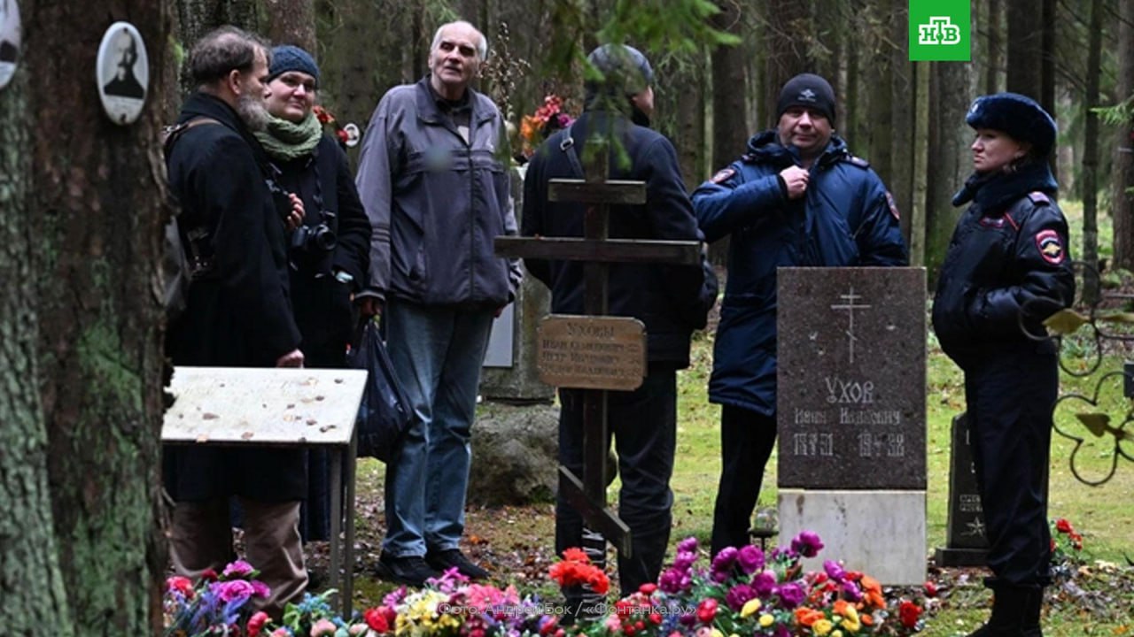 Петербуржца оштрафовали по административной статье о дискредитации российской армии из-за сине-желтого значка