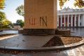 «Лучше бы вывезли и утопили» — нацистские оккупанты заколотили одесского Пушкина в гроб