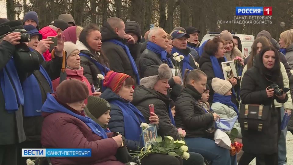 На Серафимовском кладбище прошла панихида в память о погибших в катастрофе над Синаем