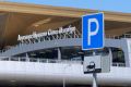 С 1 ноября в Пулково немного дешевеет парковка