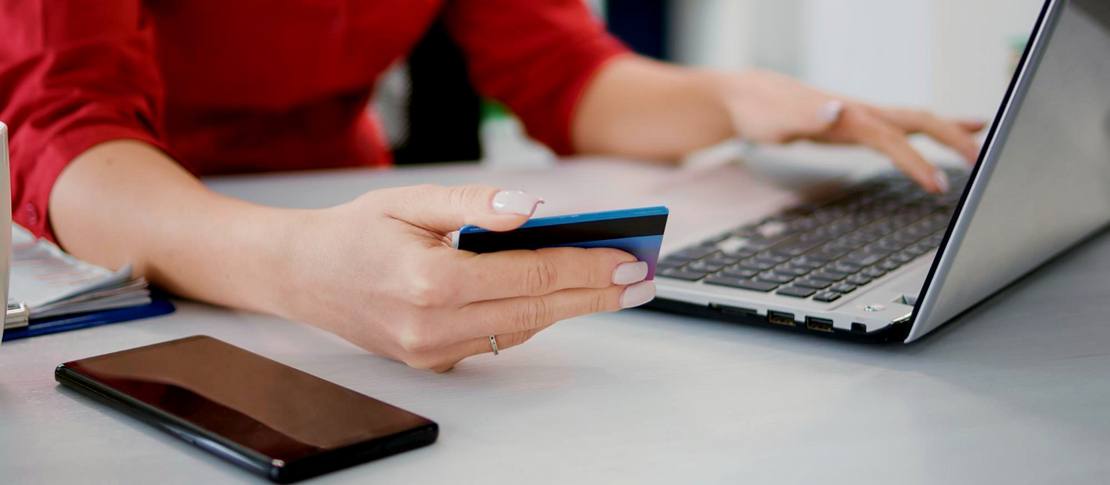 БАНКОВСКИЕ ПЕРЕВОДЫ НА КАРТУ СТАЛИ НОВОЙ СХЕМОЙ ОБМАНА