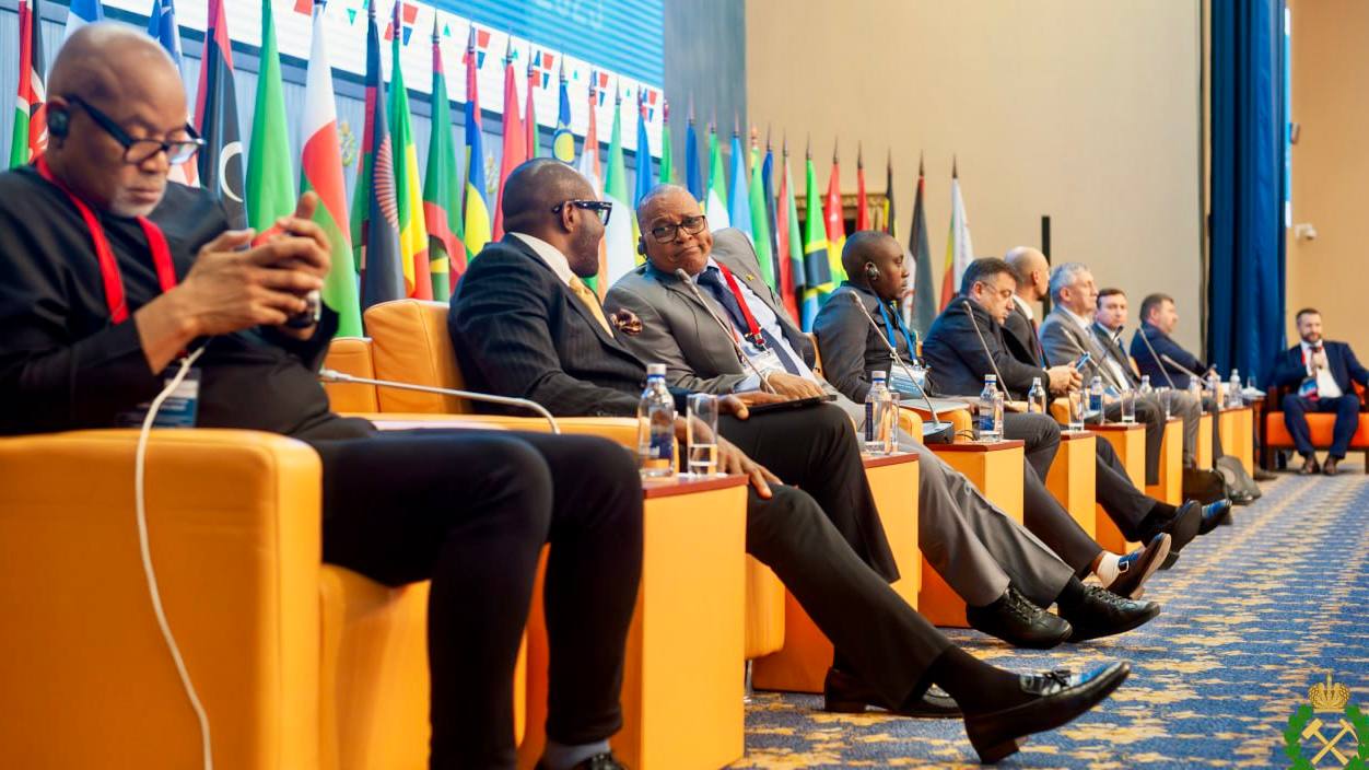 Африка–Россия. Совместные проекты и перспективы: геологические, экономические и социальные факторы Африка–Россия. Совместные проекты и перспективы: геологические, экономические и социальные факторы