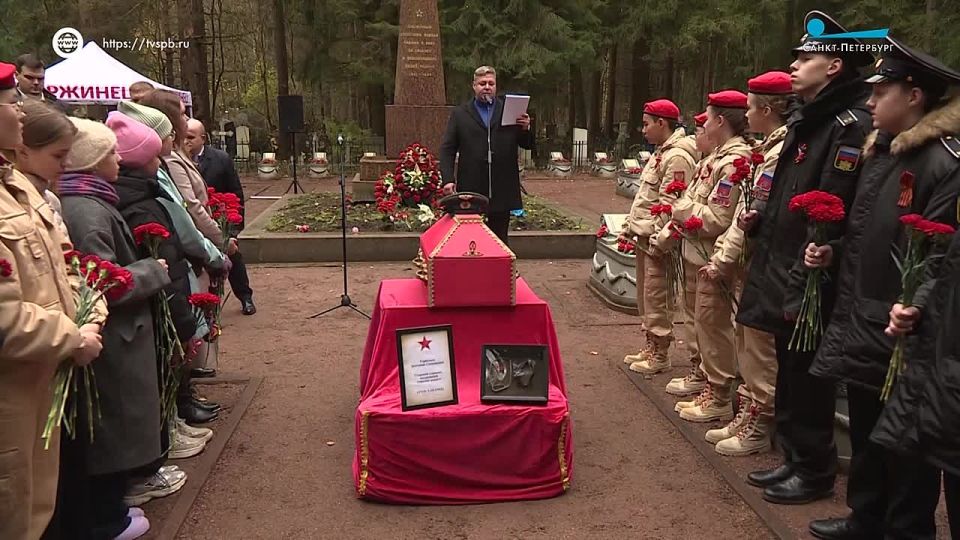 Еще один защитник Ленинграда спустя десятилетия торжественно захоронен на Северном кладбище