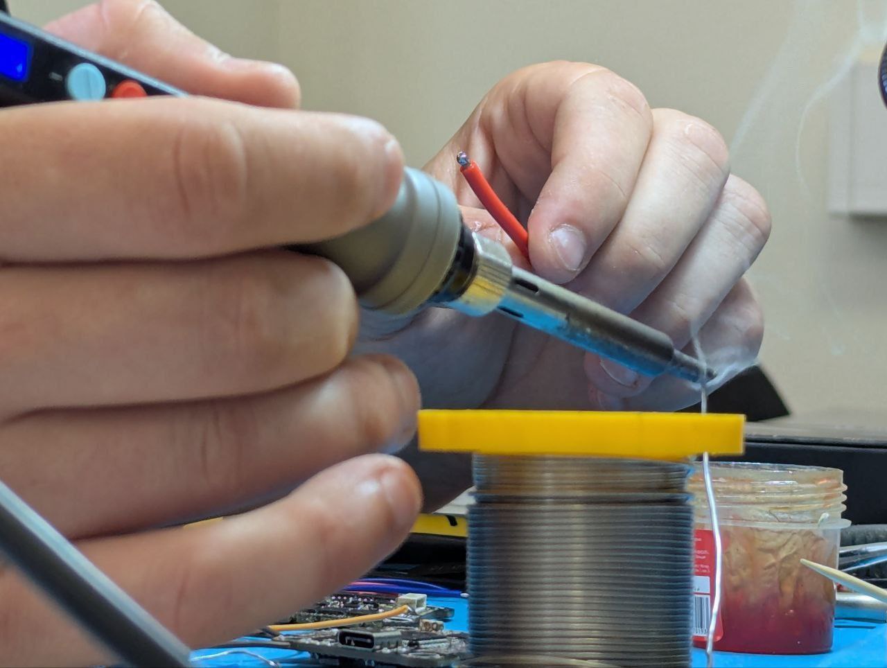 "Соколам" нужны техники. Школа БПЛА "Соколы Хоруса" объявляет набор технических специалистов