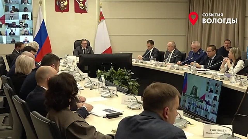 «Стал мастером кунг-фу». Губернатор Филимонов похвалил своего заместителя, подравшегося в баре отеля Петербурга, за профессиональную работу и готовность защитить слабого в трудную минуту