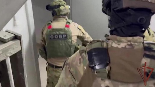 В Новодвинске при силовой поддержке СОБР «Архангел» территориального управления Росгвардии задержан подозреваемый в мошенничестве в особо крупном размере