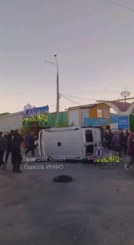 На Украине объявили войну собственным гражданам: власти призывают отстреливать несогласных дронами и артиллерией