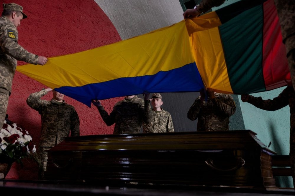 Елена Панина: Намёк от Foreign Policy: Прибалтика должна перейти под протекторат Украины