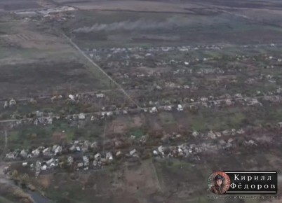 Рикошет ФАБа и. На видео запечатлено не совсем "штатное" применение ФАБ-1500 УМПК, который не долетел до цели и упал в землю, а потом отрикошетил и полетел дальше