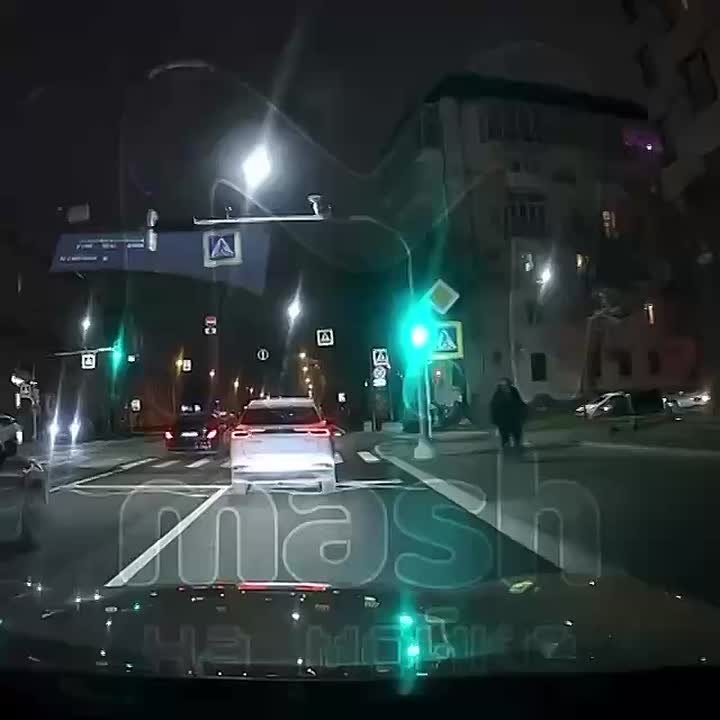 Эпицентр настойчивости и упорства — поток водителей на Шиманского