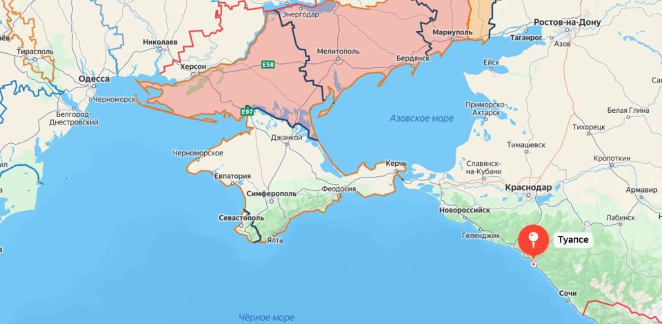 Два майора: Глава Туапсе:. В Туапсинском округе в результате атаки беспилотников есть незначительные повреждения инфраструктуры, в том числе и порта В некоторых зданиях повреждены окна