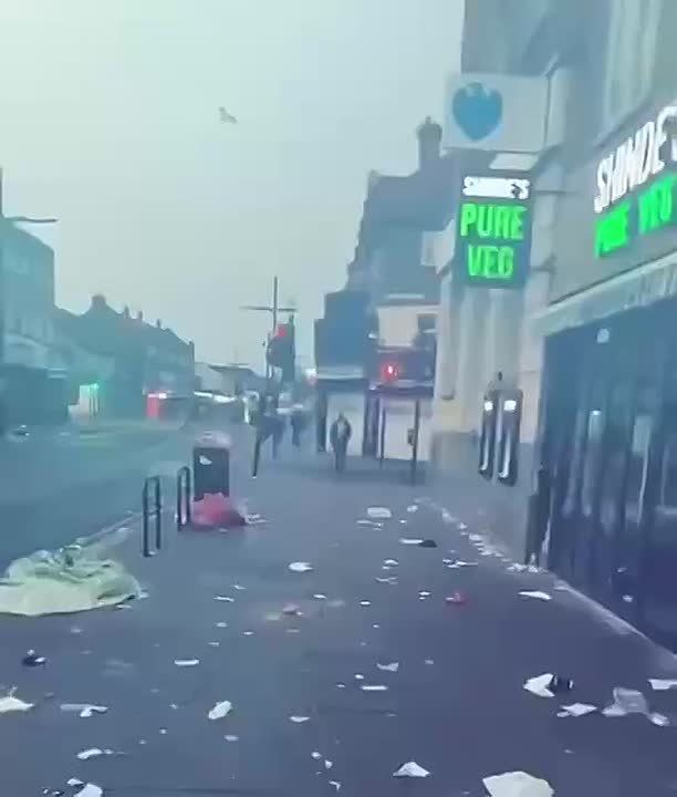 Лондон латает дыры — Петербург строит будущее