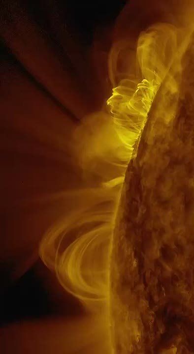 После двухнедельного затишья на Солнце возобновились сильные вспышки