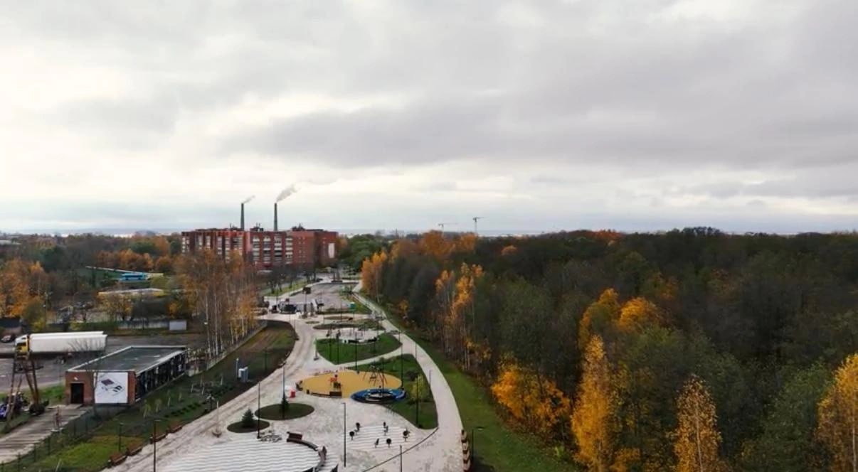 В Кронштадте преобразили заброшенный пустырь — теперь на Кронштадтском шоссе, рядом с домами 5 и 9, открылось современное общественное пространство В Кронштадте преобразили заброшенный пустырь — теперь на Кронштадтском шоссе, рядом с домами 5 и 9, открылось современное общественное пространство