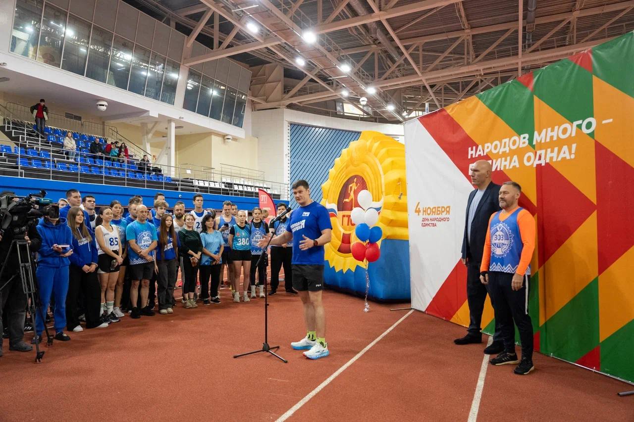 Вместе с активом «Единой России» принял участие в сдаче норм ГТО Вместе с активом «Единой России» принял участие в сдаче норм ГТО