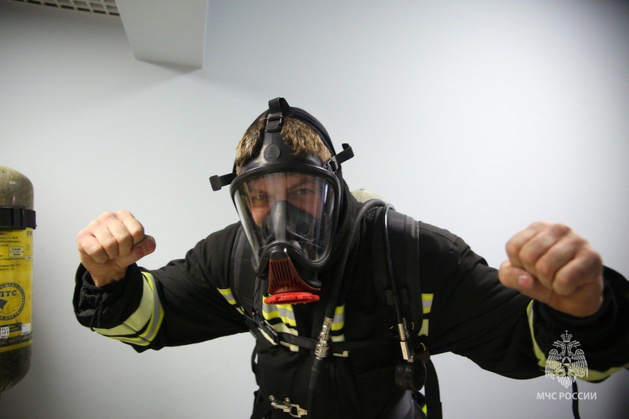 МЧС Санкт-Петербурга. Подписывайся на МЧС России в MAX | ВК МЧС Санкт-Петербурга. Подписывайся на МЧС России в MAX | ВК