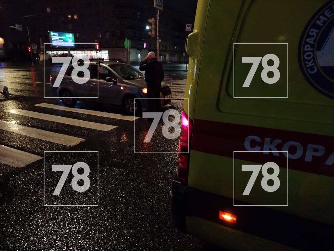 Пенсионерка попала в ДТП на пешеходном переходе в Кировском районе Пенсионерка попала в ДТП на пешеходном переходе в Кировском районе