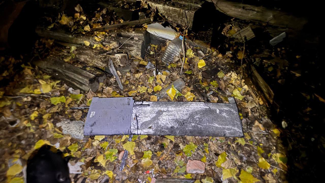 Последствия прилета по жилому дому в Свердловске (ЛНР) Последствия прилета по жилому дому в Свердловске (ЛНР)