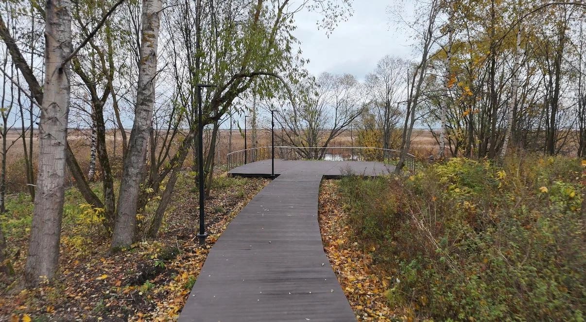 В Кронштадте преобразили заброшенный пустырь — теперь на Кронштадтском шоссе, рядом с домами 5 и 9, открылось современное общественное пространство В Кронштадте преобразили заброшенный пустырь — теперь на Кронштадтском шоссе, рядом с домами 5 и 9, открылось современное общественное пространство