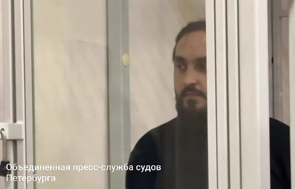 Фигуранту дела о падении автобуса в Мойку назначили 5 лет колонии общего режима