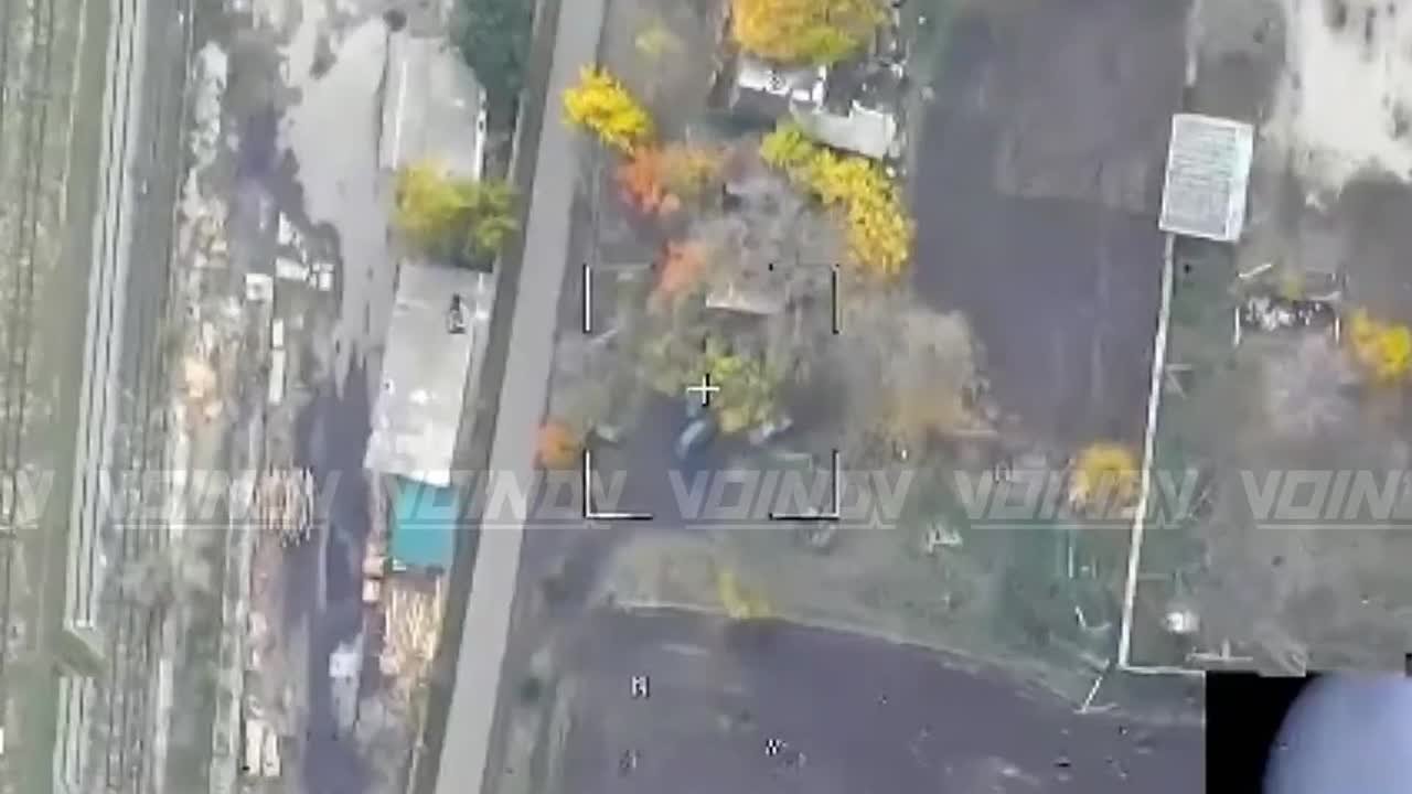 Большой высокоточный БАБАХ в исполнении артиллеристов 338 гвардейской реактивной артиллерийской бригады группировки войск "Восток" в Терноватом